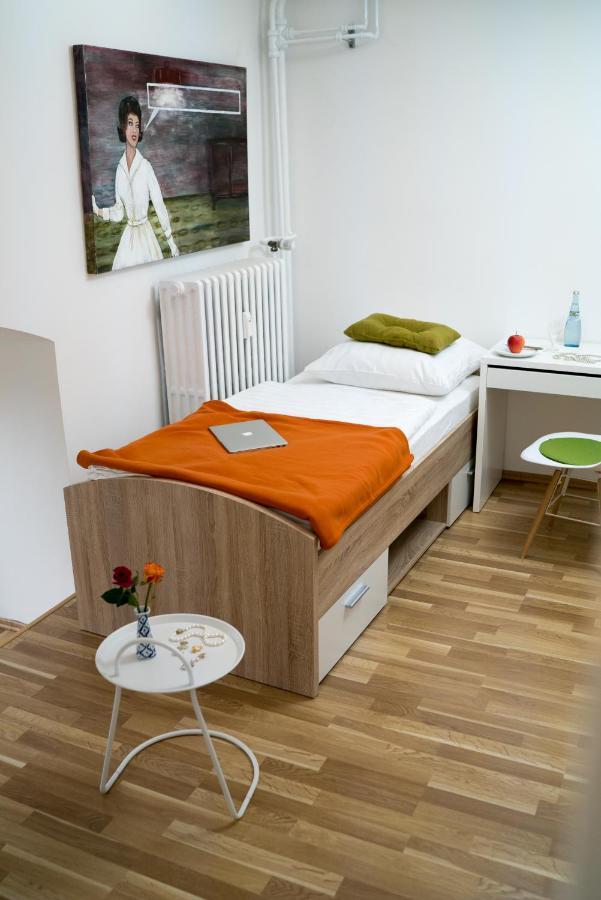 Biohotel Schloss Kirchberg Kirchberg an der Jagst Экстерьер фото