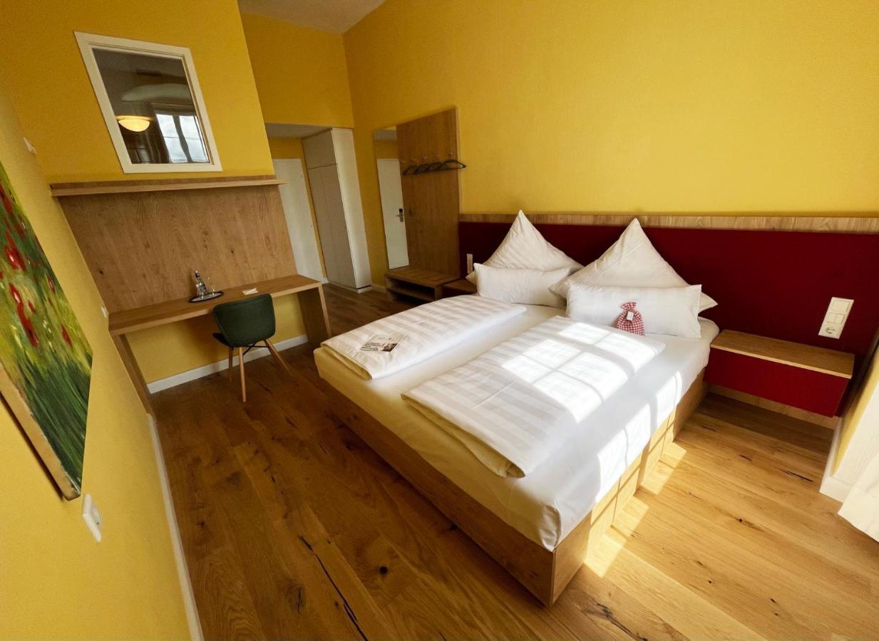 Biohotel Schloss Kirchberg Kirchberg an der Jagst Экстерьер фото